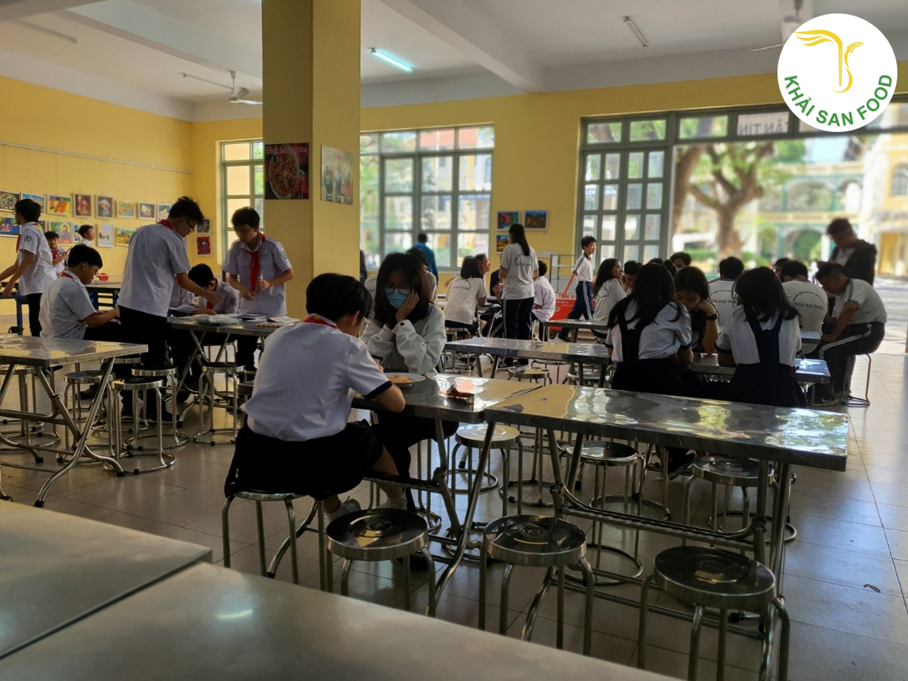 Căn tin (canteen) trường học cần chú ý điều gì?