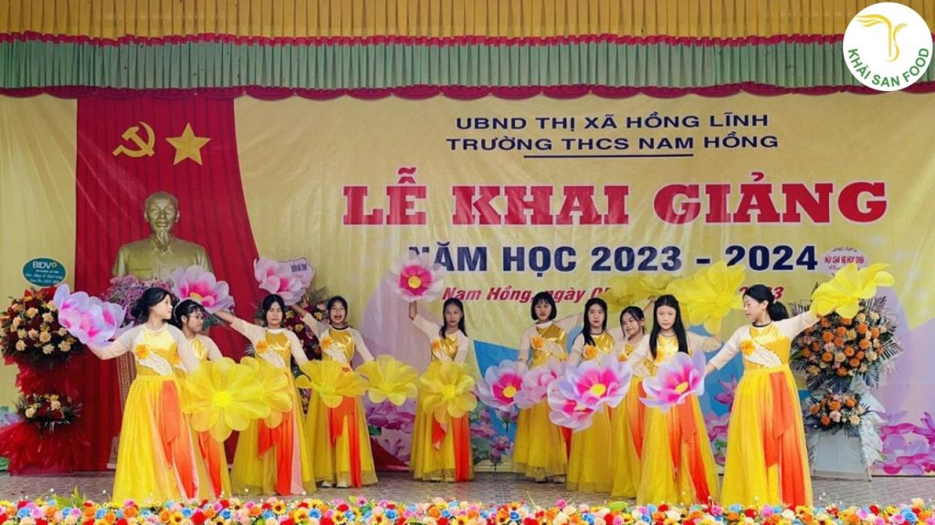 Các hoạt động văn nghệ chào đón năm học mới