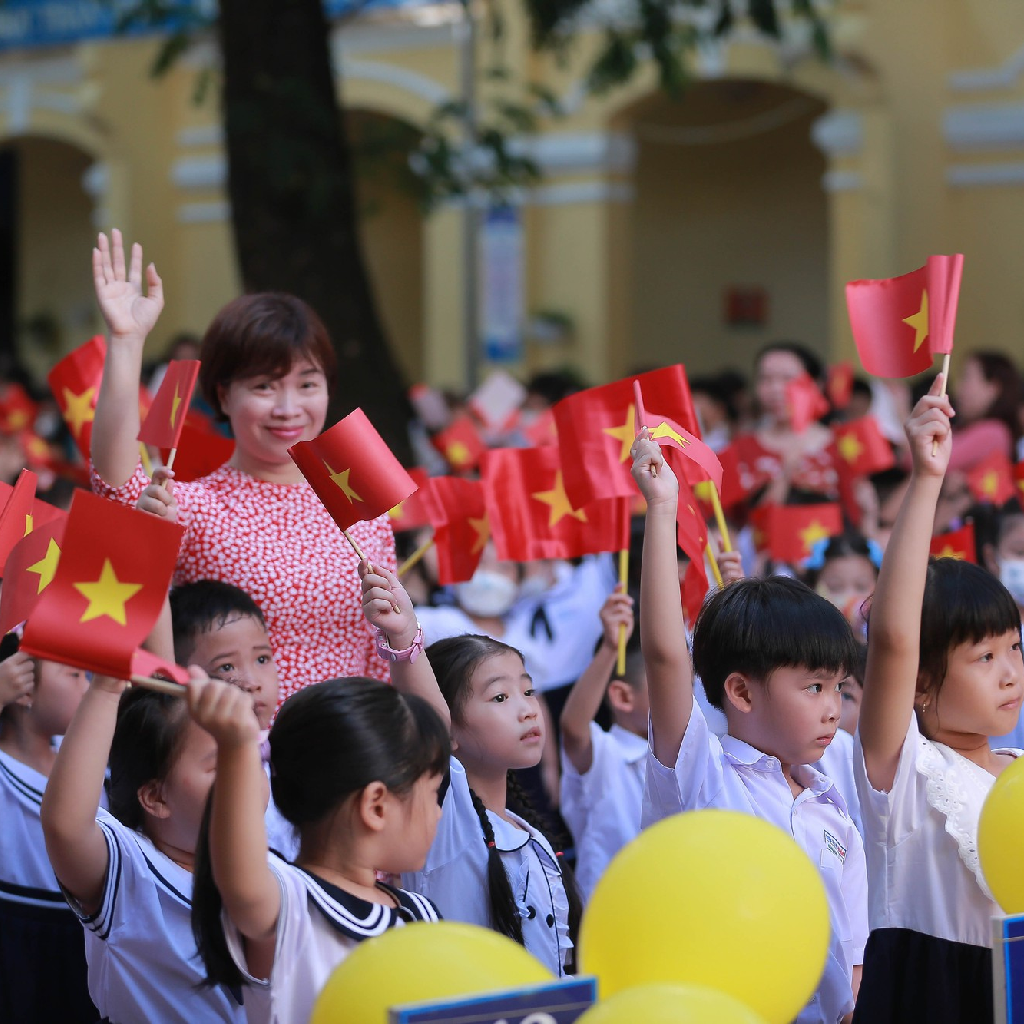 Tuyển Tập Những Bài Thơ Về Mùa Tựu Trường Hay Nhất