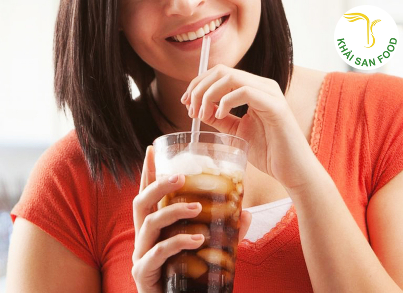 Dùng nhiều nước có gas sẽ làm giảm nhu cầu uống nước của cơ thể bạn