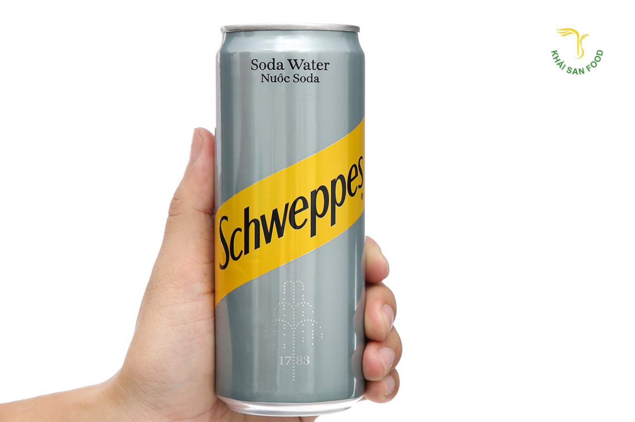 Schweppes Soda Water​ hương vị cơ bản nhưng lại được rất nhiều người yêu thích 