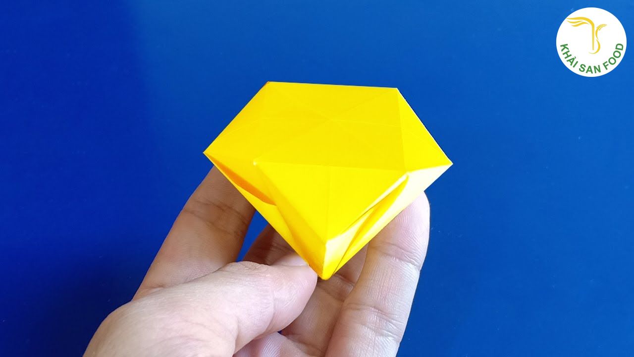 Cách gấp giấy ăn hình kim cương