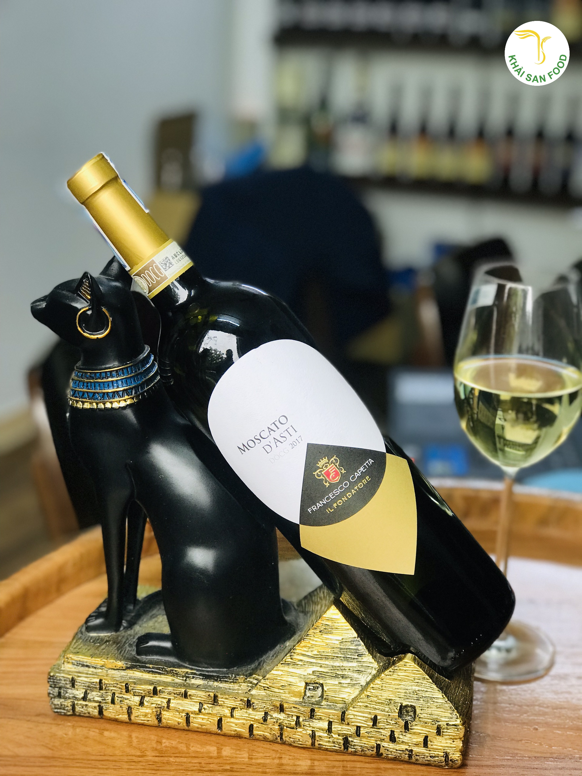 Rượu vang Moscato d'Austi là một loại rượu vang trắng DOCG.