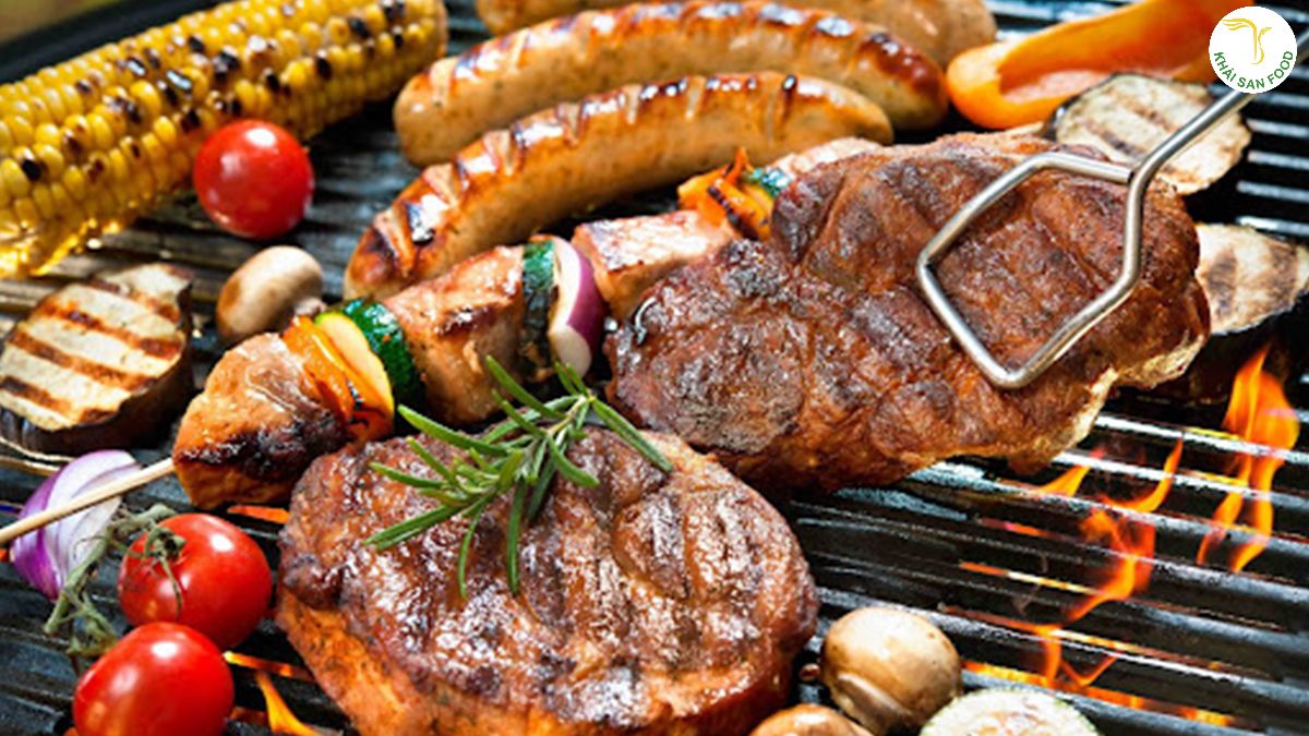 Hương vị đậm đà trong từng thớ thịt dai dai của bò Úc nướng BBQ sẽ khiến bạn ngất ngây.