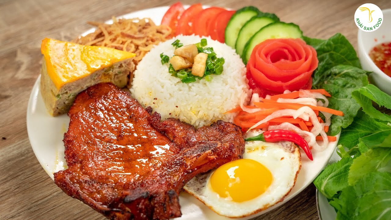 Cơm tấm là món ăn ngon vào buổi sáng được nhiều người yêu thích