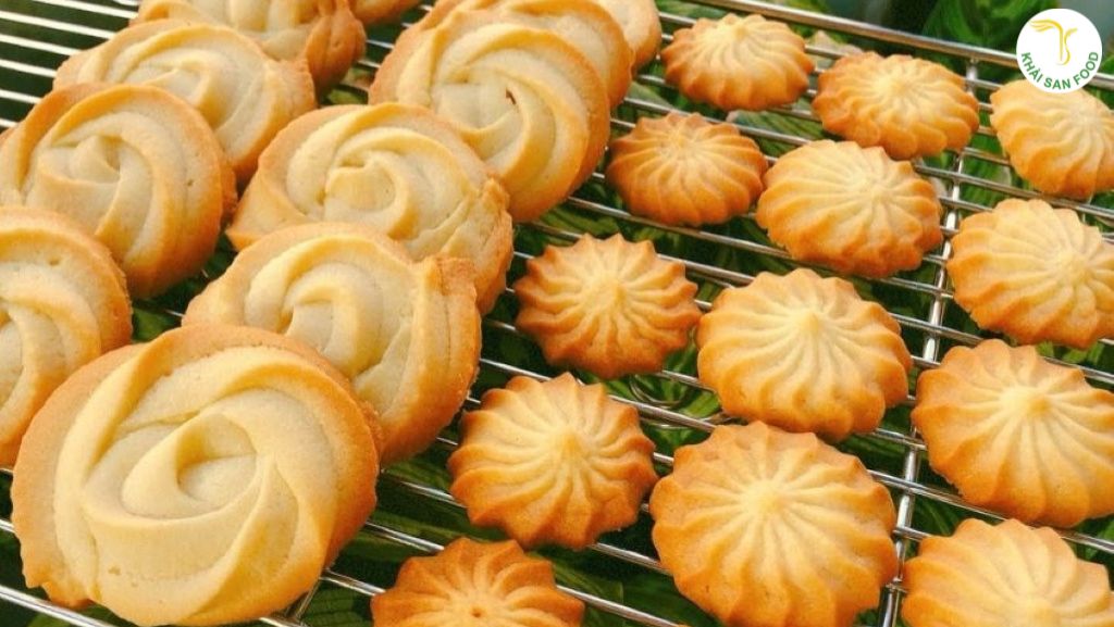 bánh danisa trẻ mấy tuổi ăn được, bánh quy bơ hình thú, bánh quy kem, bánh goute hộp thiếc, bánh gấu koala